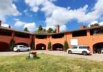 Terraced house surrounded by a 10.000 private outdoor space