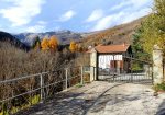 Detached semi-detached house with private garden