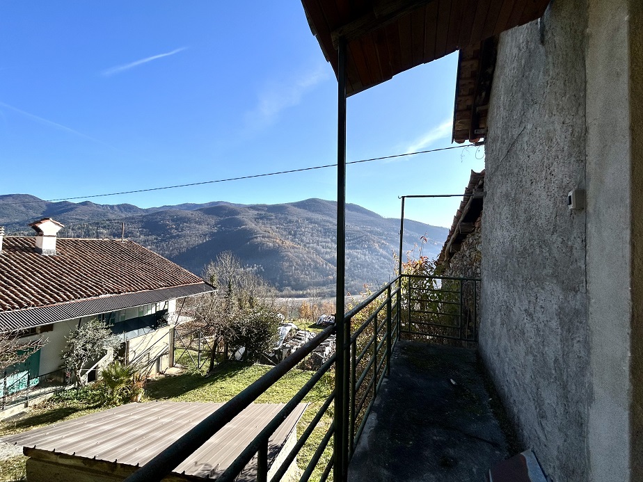 Detached farmhouse with land