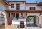 For sale an entire typical Piedmontese house in the municipality of Camerano Casasco (At)