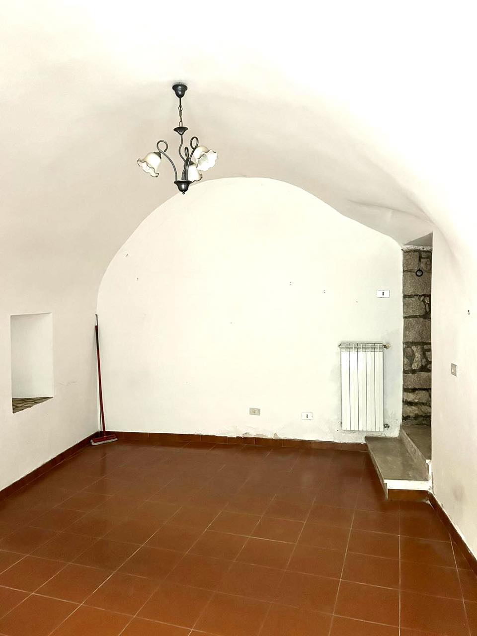 Beautiful stone house for sale in Veroli, Lazio region. Two homes for the price of one, renovated and partially furnished.