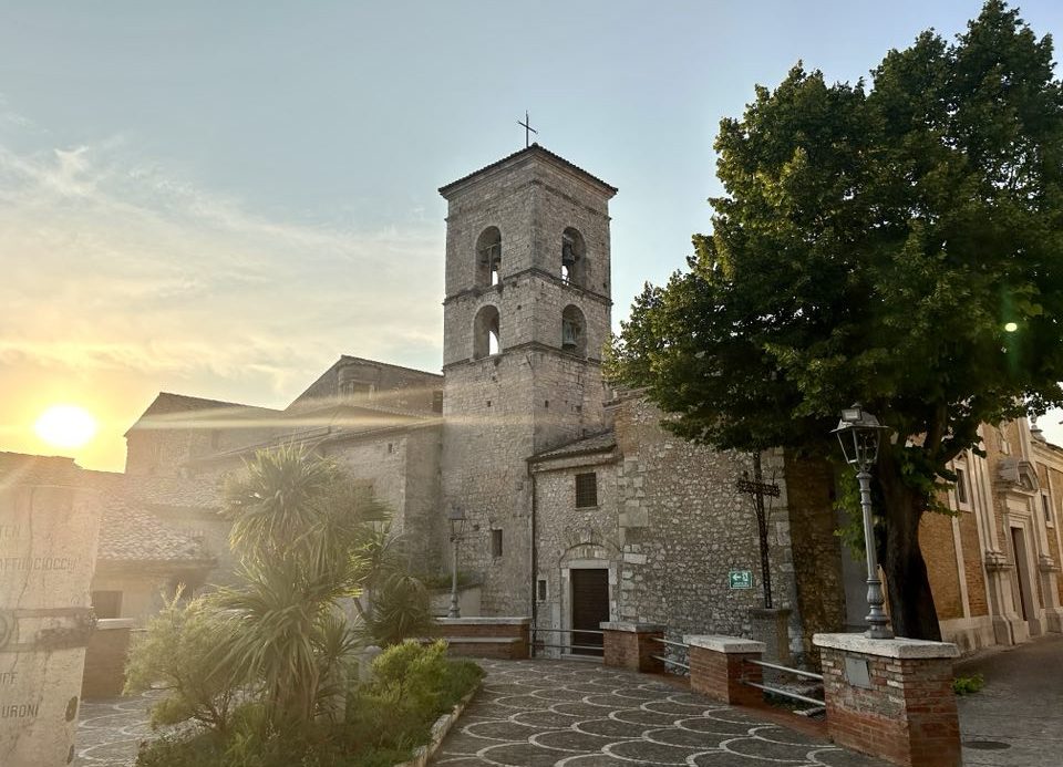 Beautiful stone house for sale in Veroli, Lazio region. Two homes for the price of one, renovated and partially furnished.