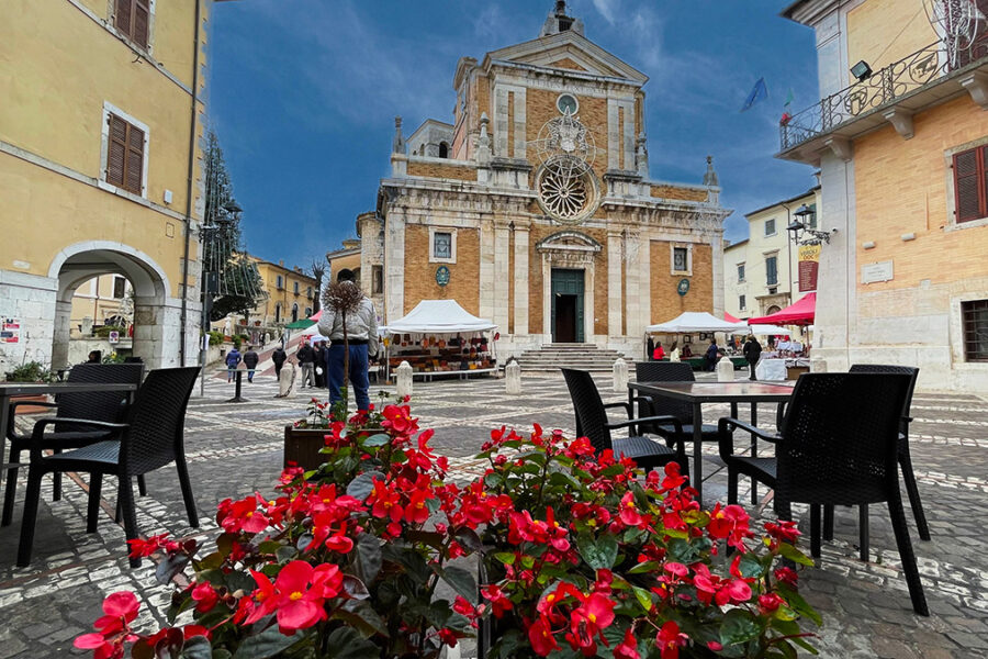 Beautiful stone house for sale in Veroli, Lazio region. Two homes for the price of one, renovated and partially furnished.