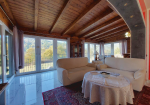 Villa with privare garden and small pool