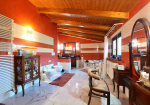 Villa with privare garden and small pool