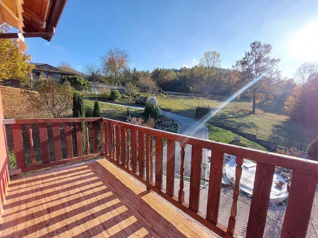 Villa with privare garden and small pool