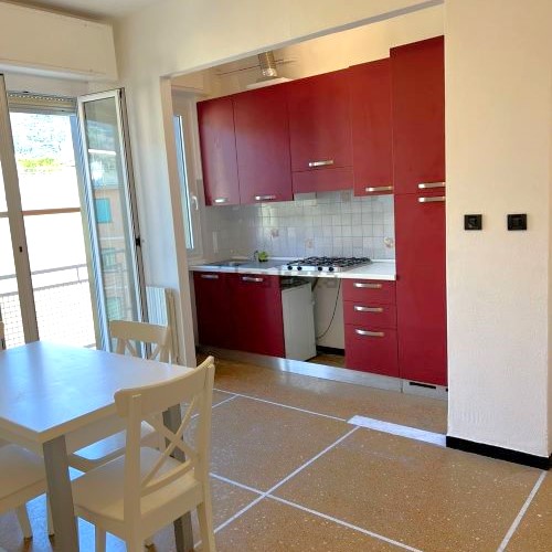 Sunny Three-Room Apartment in Rapallo, S. Maria