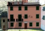 Rustic house with approved renovation project into three apartments in Cogorno, Lavagna