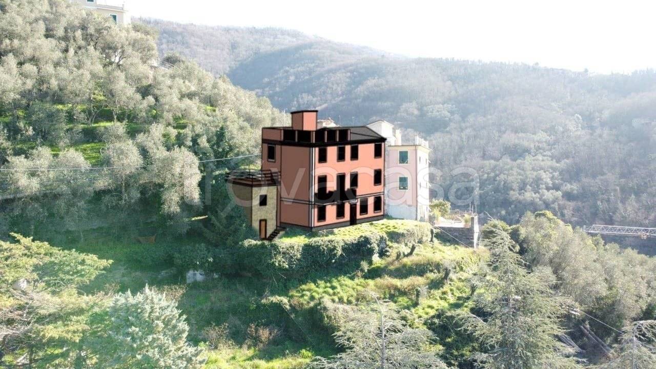 Rustic house with approved renovation project into three apartments in Cogorno, Lavagna