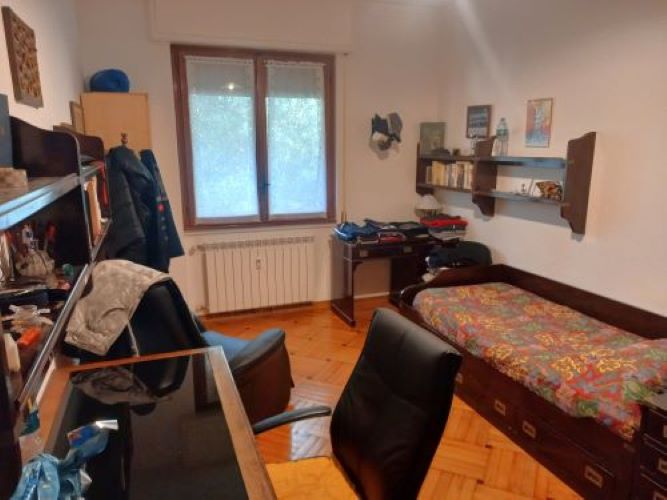 Penthouse with sea views of the Gulf of Rapallo, a stone’s throw from the marina and beaches in Rapallo, Via Vespucci
