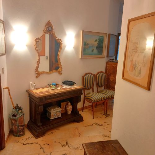 Penthouse with sea views of the Gulf of Rapallo, a stone’s throw from the marina and beaches in Rapallo, Via Vespucci