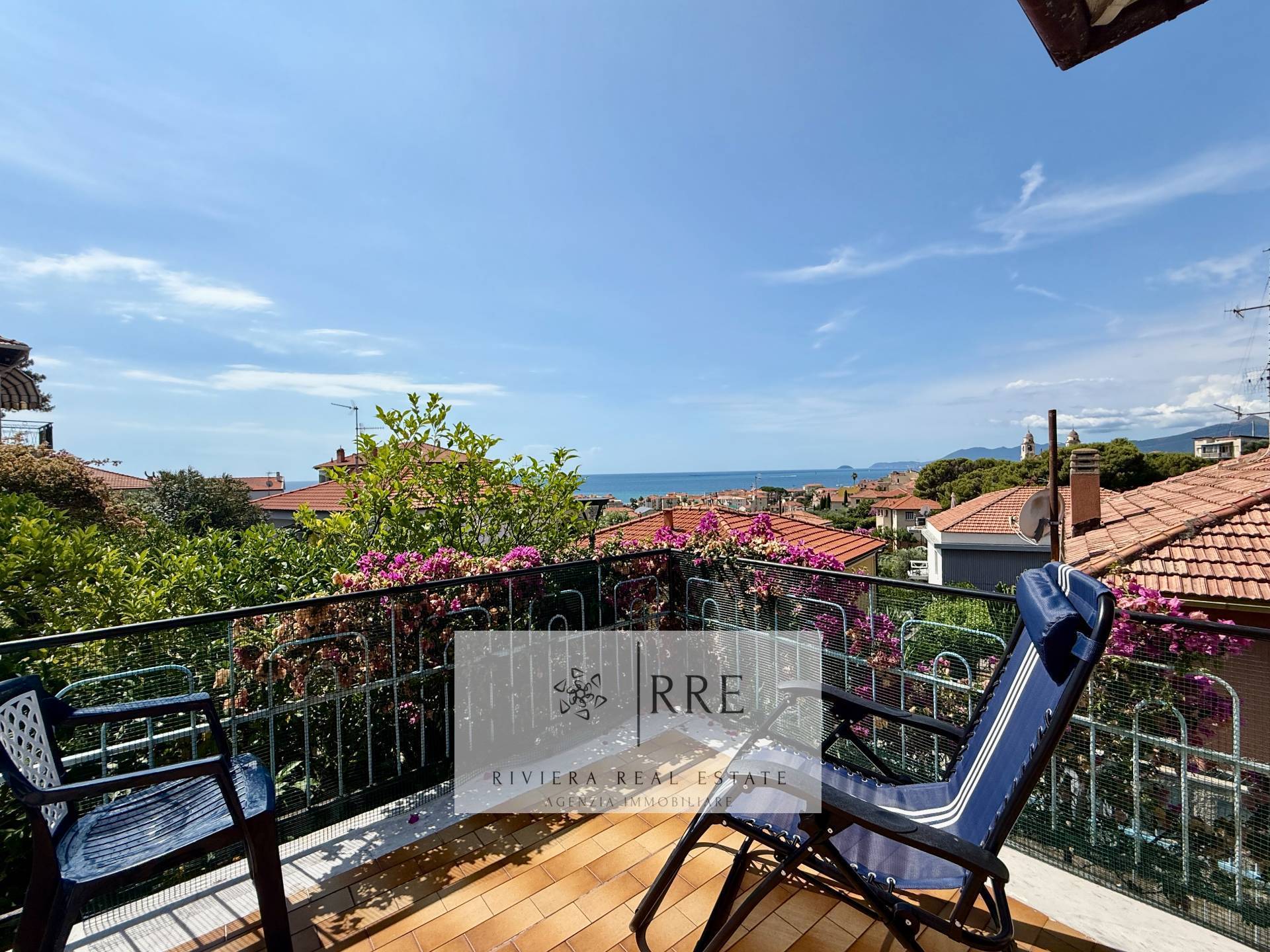 Villa for sale with sea view – Riviera Ligure