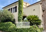 Prestigious historic detached house for sale in Vado