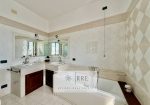Prestigious historic detached house for sale in Vado