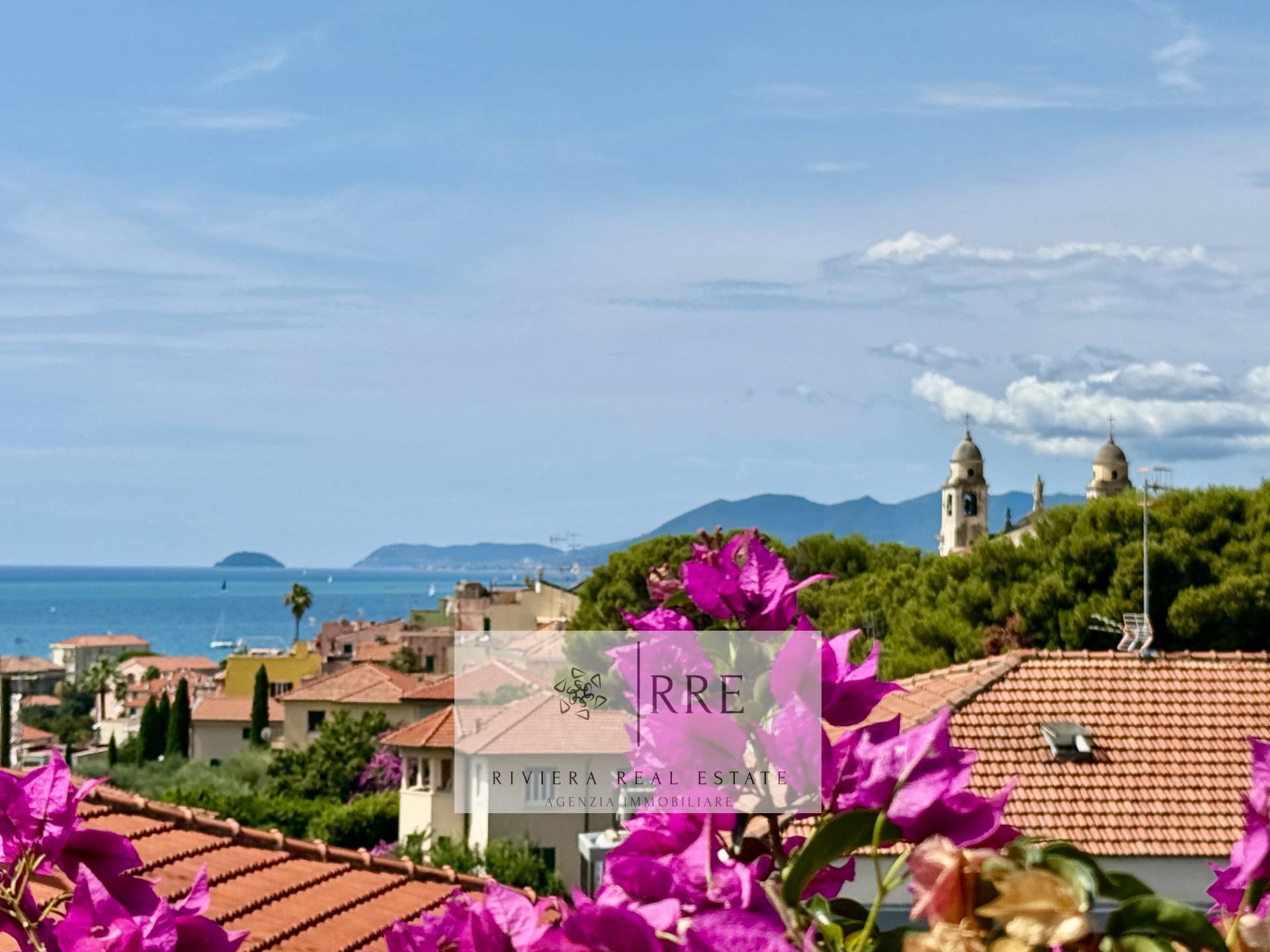 Villa for sale with sea view – Riviera Ligure
