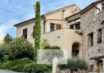 Prestigious historic detached house for sale in Vado