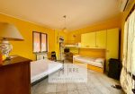 Prestigious historic detached house for sale in Vado