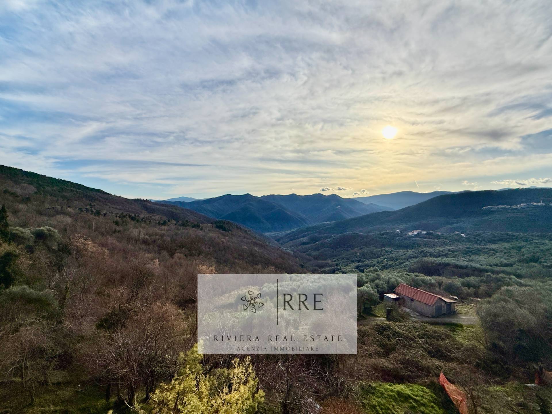 Semi-detached house with breathtaking views for sale in Aquila d’Arroscia