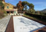 Spectacular villa in Golf Club in Garlenda with Swimmingpool