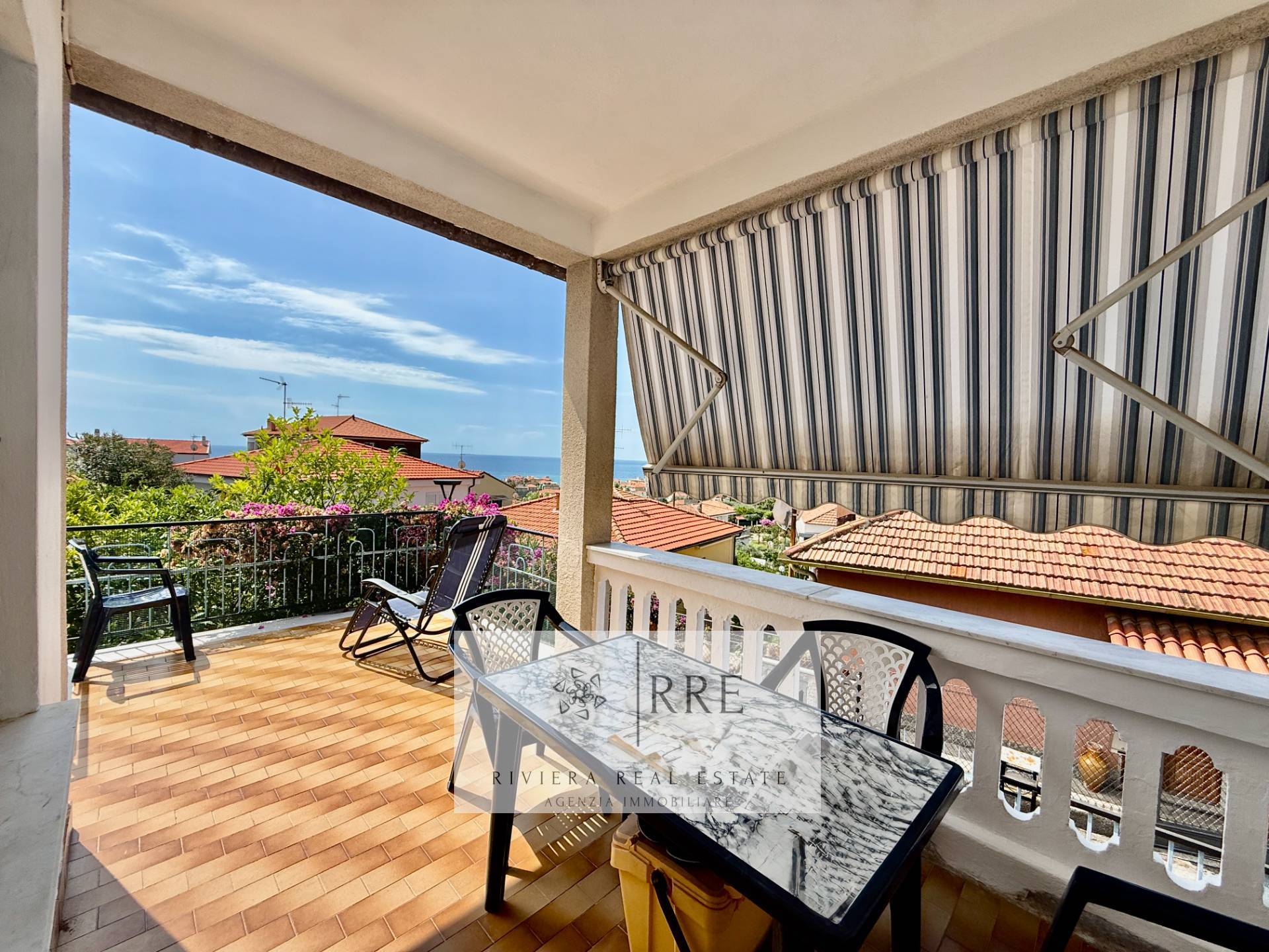 Villa for sale with sea view – Riviera Ligure