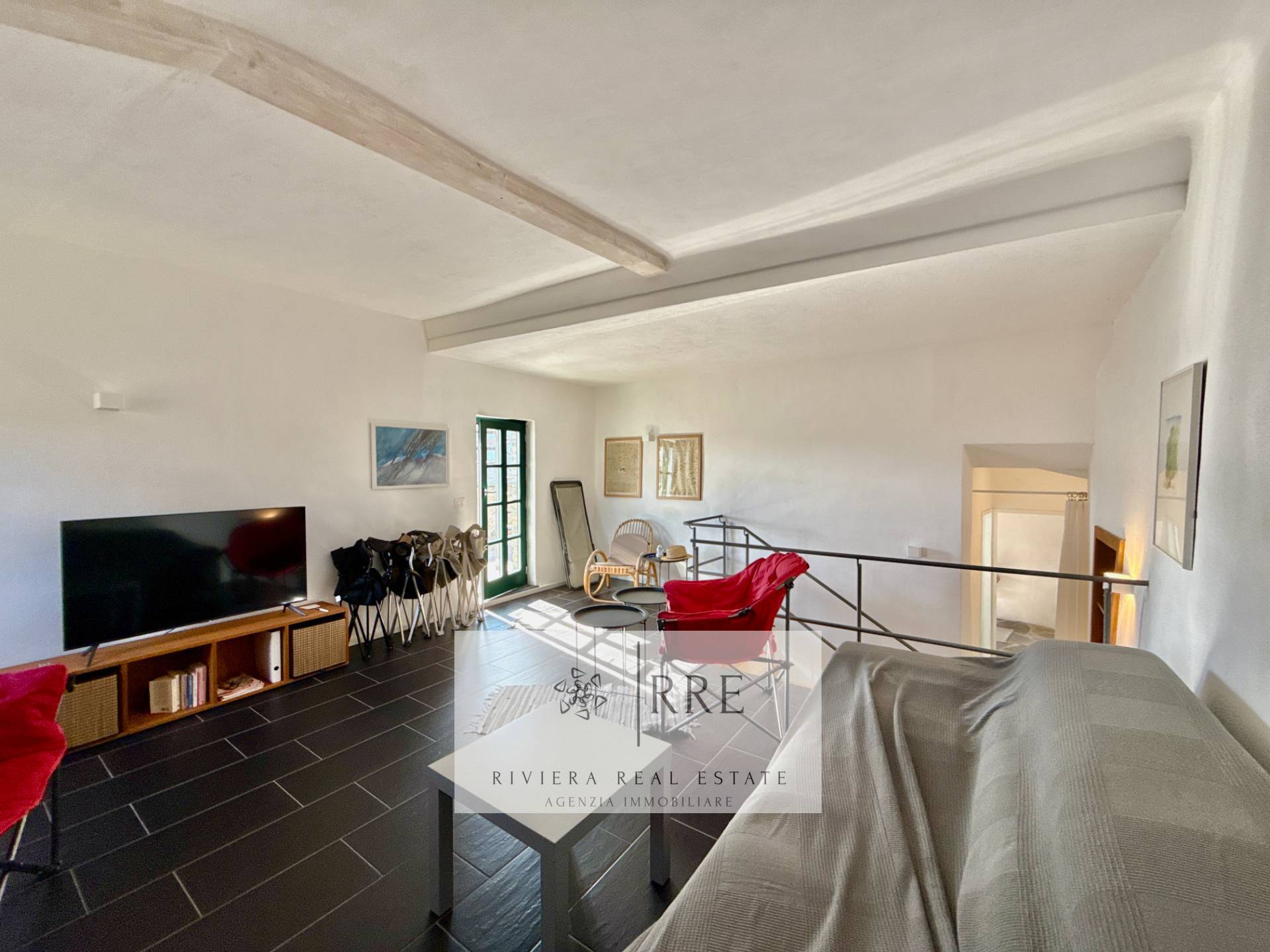 Semi-detached house with terrace overlooking the valley in Aquila d’Arroscia