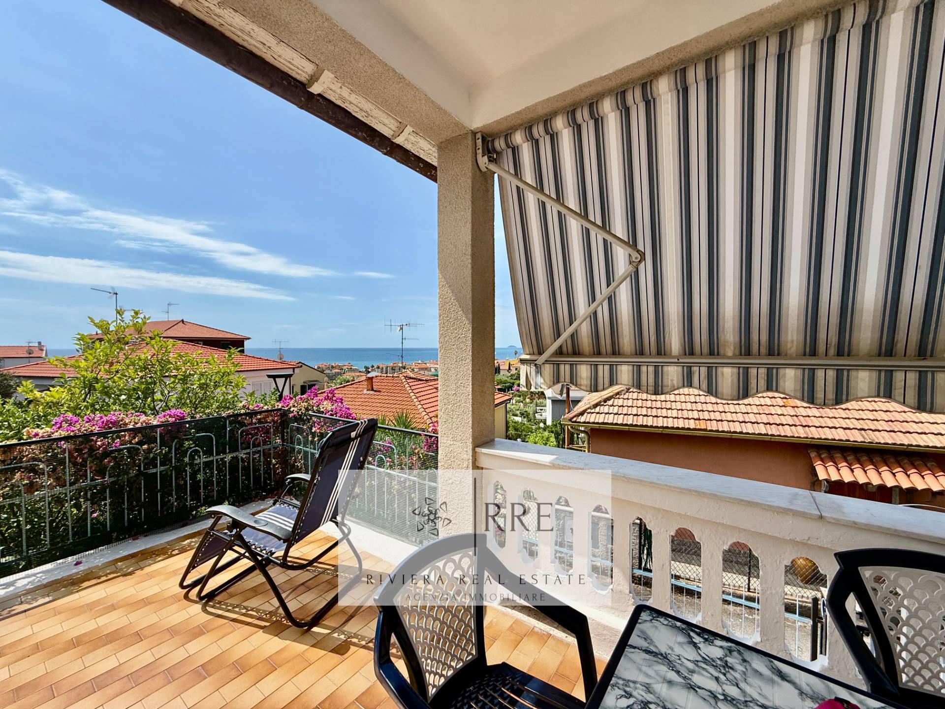 Villa for sale with sea view – Riviera Ligure
