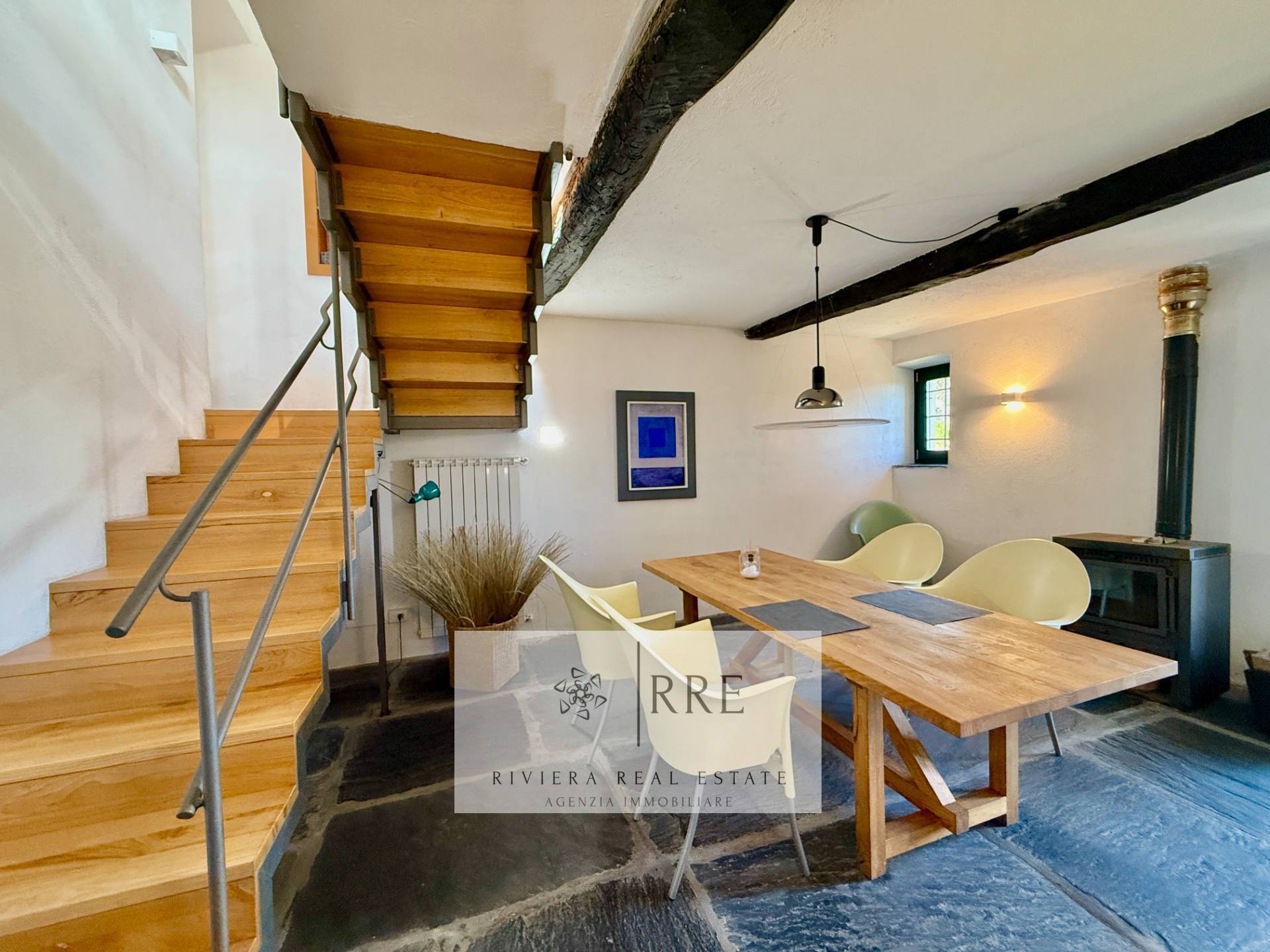 Semi-detached house with terrace overlooking the valley in Aquila d’Arroscia
