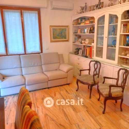Three-room apartment with the possibility of a third bedroom, completely renovated with high-quality finishes in Rapallo, Via Vespucci