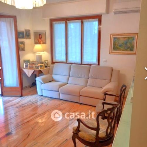 Three-room apartment with the possibility of a third bedroom, completely renovated with high-quality finishes in Rapallo, Via Vespucci