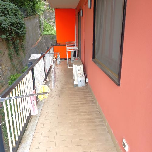 Three-room apartment with the possibility of a third bedroom, completely renovated with high-quality finishes in Rapallo, Via Vespucci