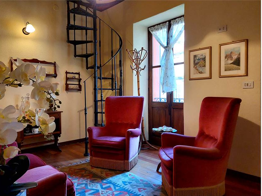 Finely renovated house with terrace