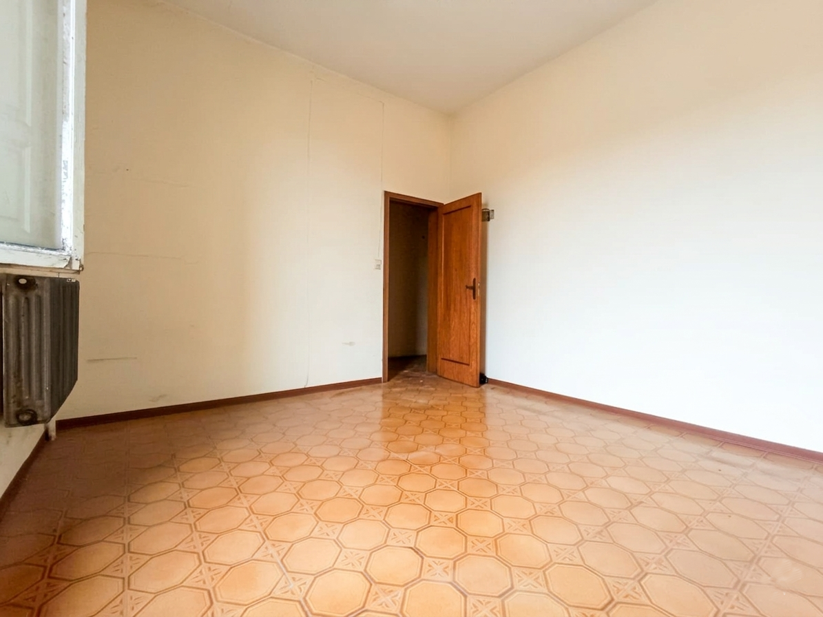 Charmed Townhouse/Villa for Sale in Abbadia di Montepulciano (SI), Tuscany