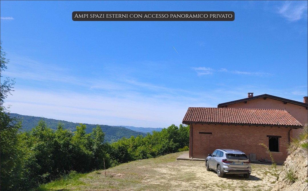 Panoramic Villa in Monferrato with Over 2 Hectares of Private Land – Rare Opportunity to Complete and Customize