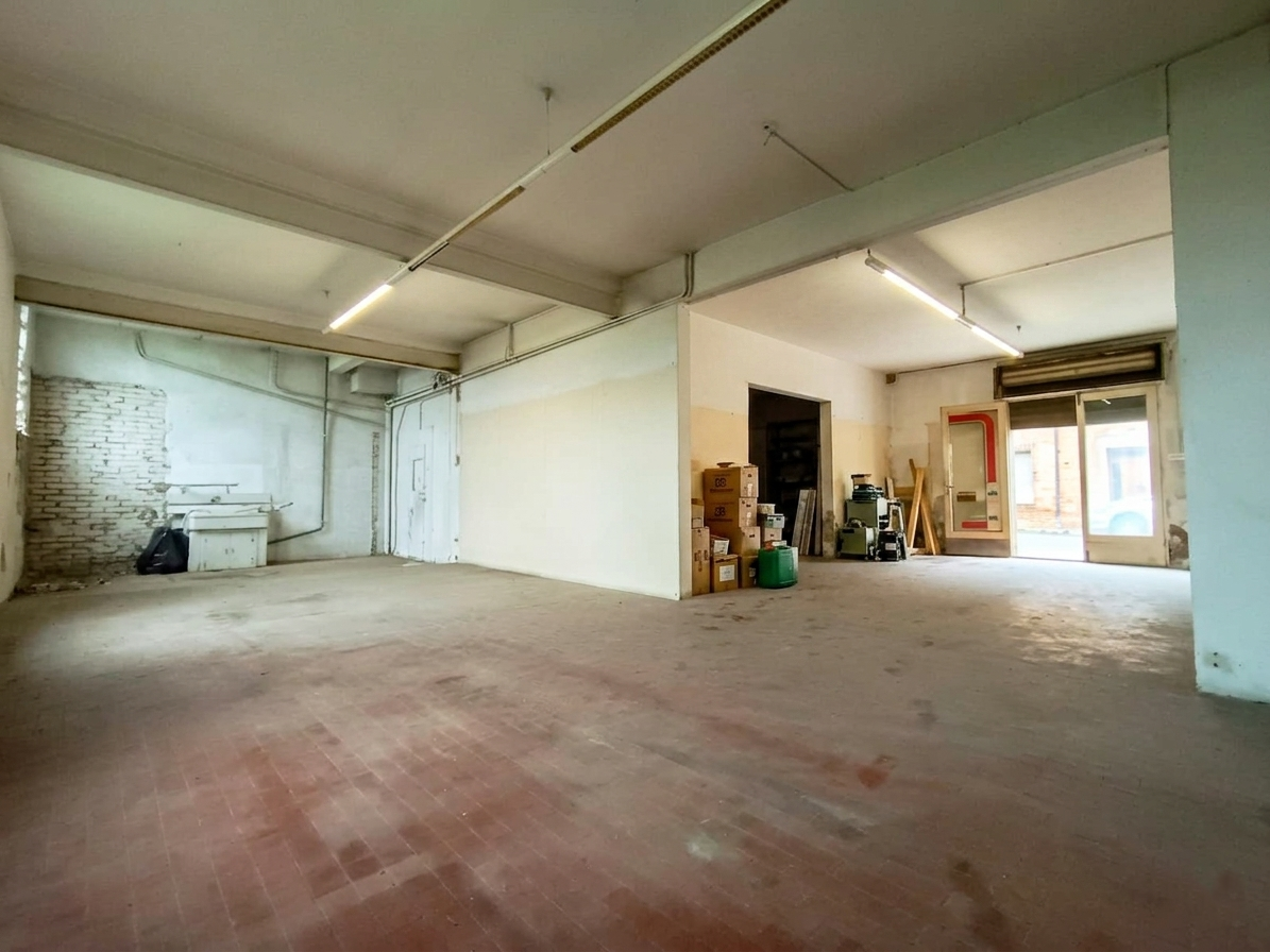 Charmed Townhouse/Villa for Sale in Abbadia di Montepulciano (SI), Tuscany
