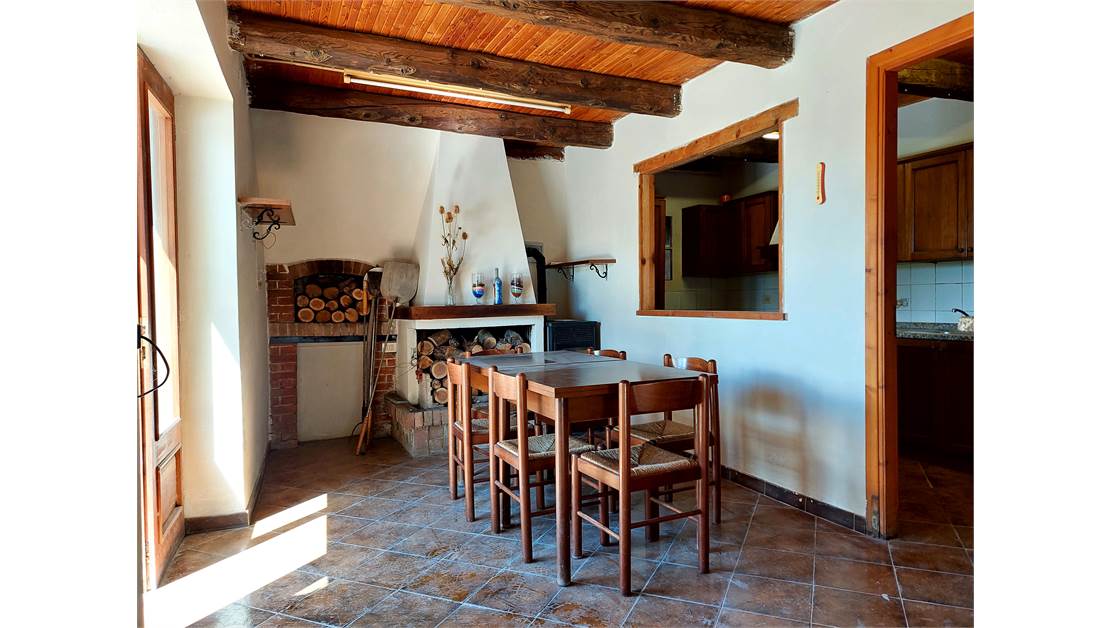 Typical local mountain house, isolated and with private surrounding land