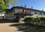 Entire 2000-square-meter farmhouse