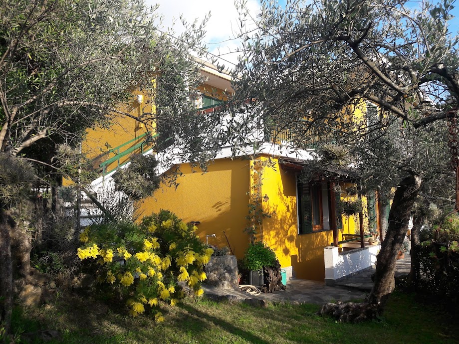 Apartment  with seaview with garden and terrace for sale in Rapallo in the Liguria region, Italy