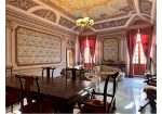 Prestigious period apartment in town centre