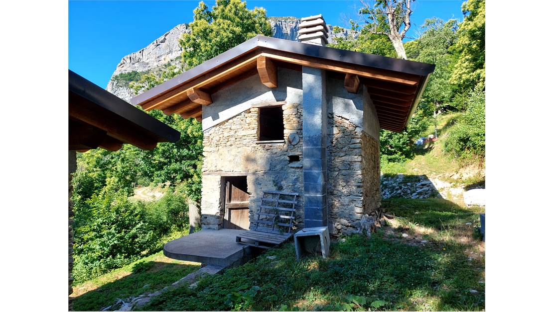 Three rustic stone house sourraunding by 7500 sqm of private land