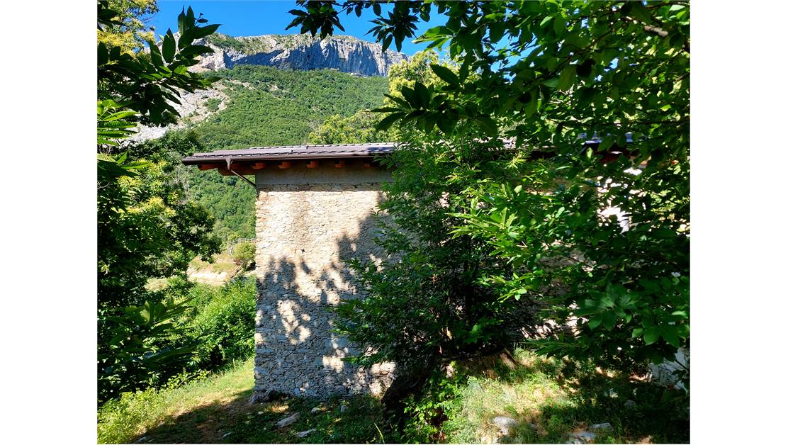 Three rustic stone house sourraunding by 7500 sqm of private land