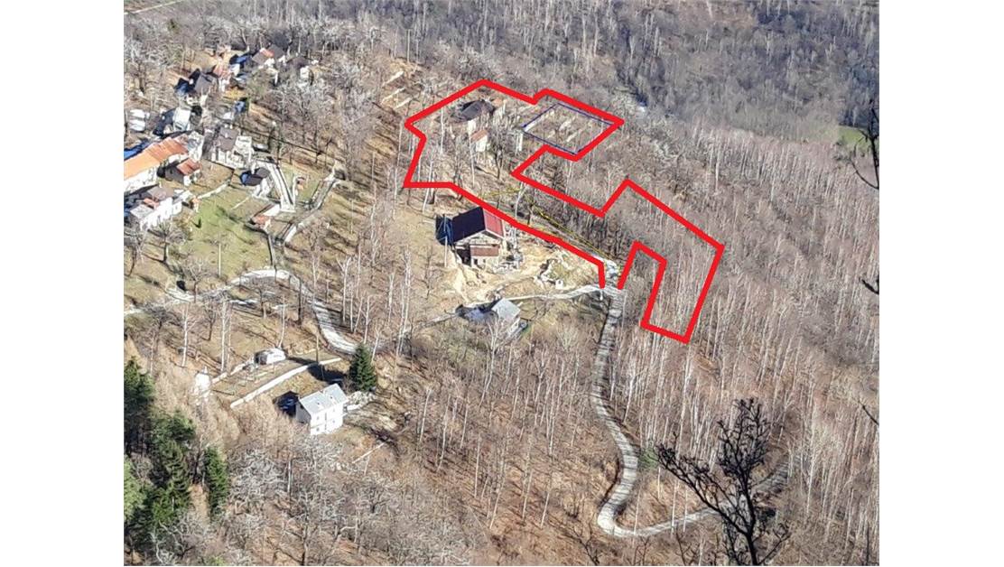 Three rustic stone house sourraunding by 7500 sqm of private land