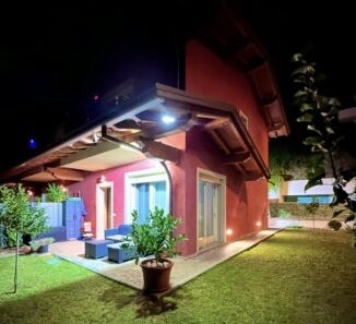 Prestigious corner villa for sale in Como, Italy