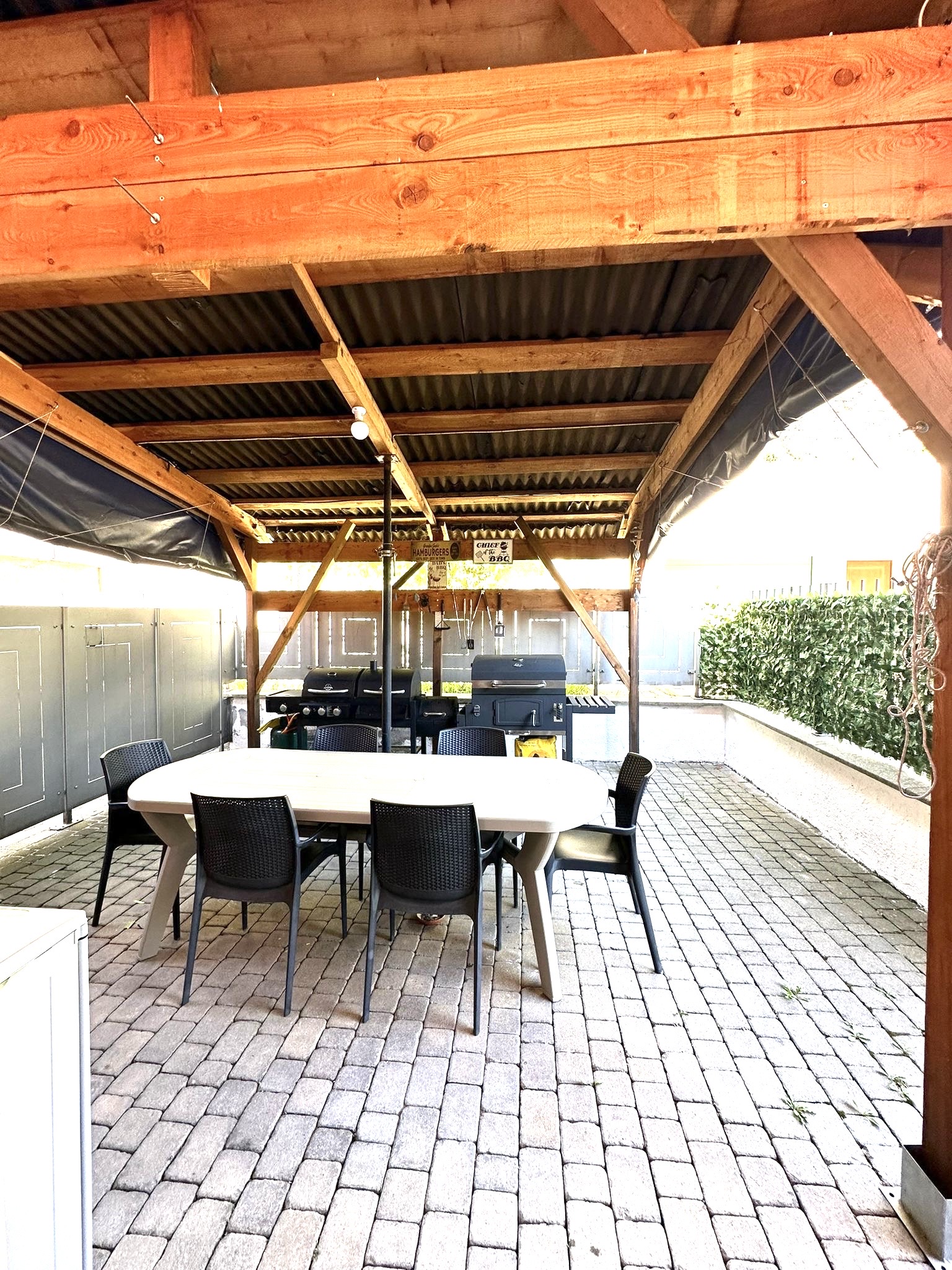 PRESTIGIOUS CORNER VILLA IN COMO- ITALY