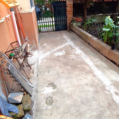 Ref. 5237 – Lavagna – Four-room apartment with garden 50 meters from the sea, the train station and bus stops – In a quiet and traffic-free area – 50