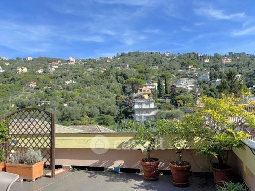 Ref. 4555 – Santa Margherita Ligure – Three-room apartment conveniently located in the center – In an elegant setting surrounded by greenery – 100 sq