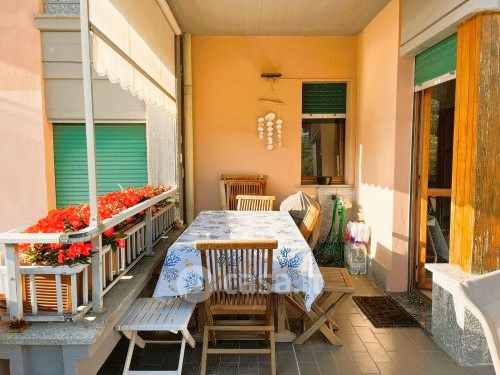 Ref. 4555 – Santa Margherita Ligure – Three-room apartment conveniently located in the center – In an elegant setting surrounded by greenery – 100 sq