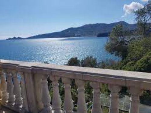 Ref. 5777 – Zoagli – Detached villa on the most pristine cliff of the Tigullio Gulf, with private access to the sea – One of a kind and overlooking th