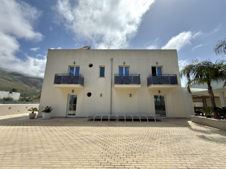 Villa in Castelluzzo – EUR 600,000