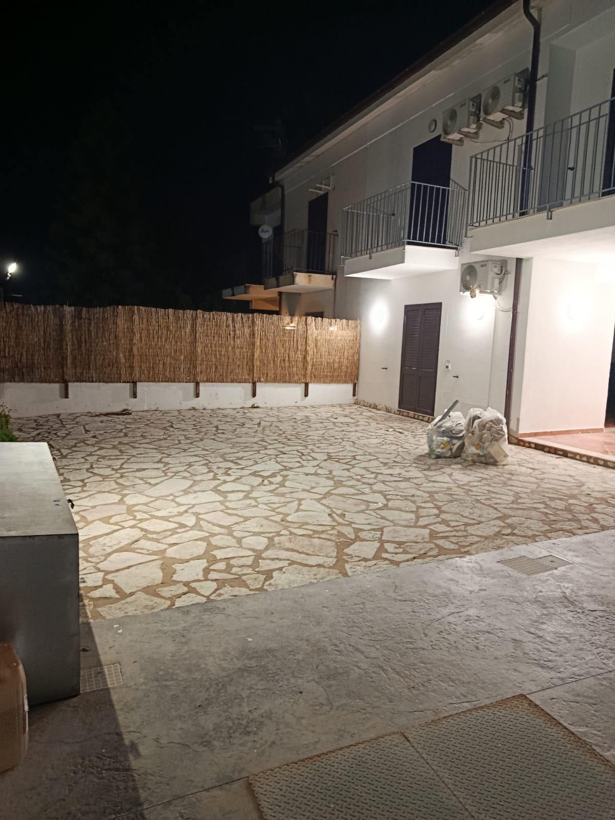 Villa in Carini – EUR 490,000