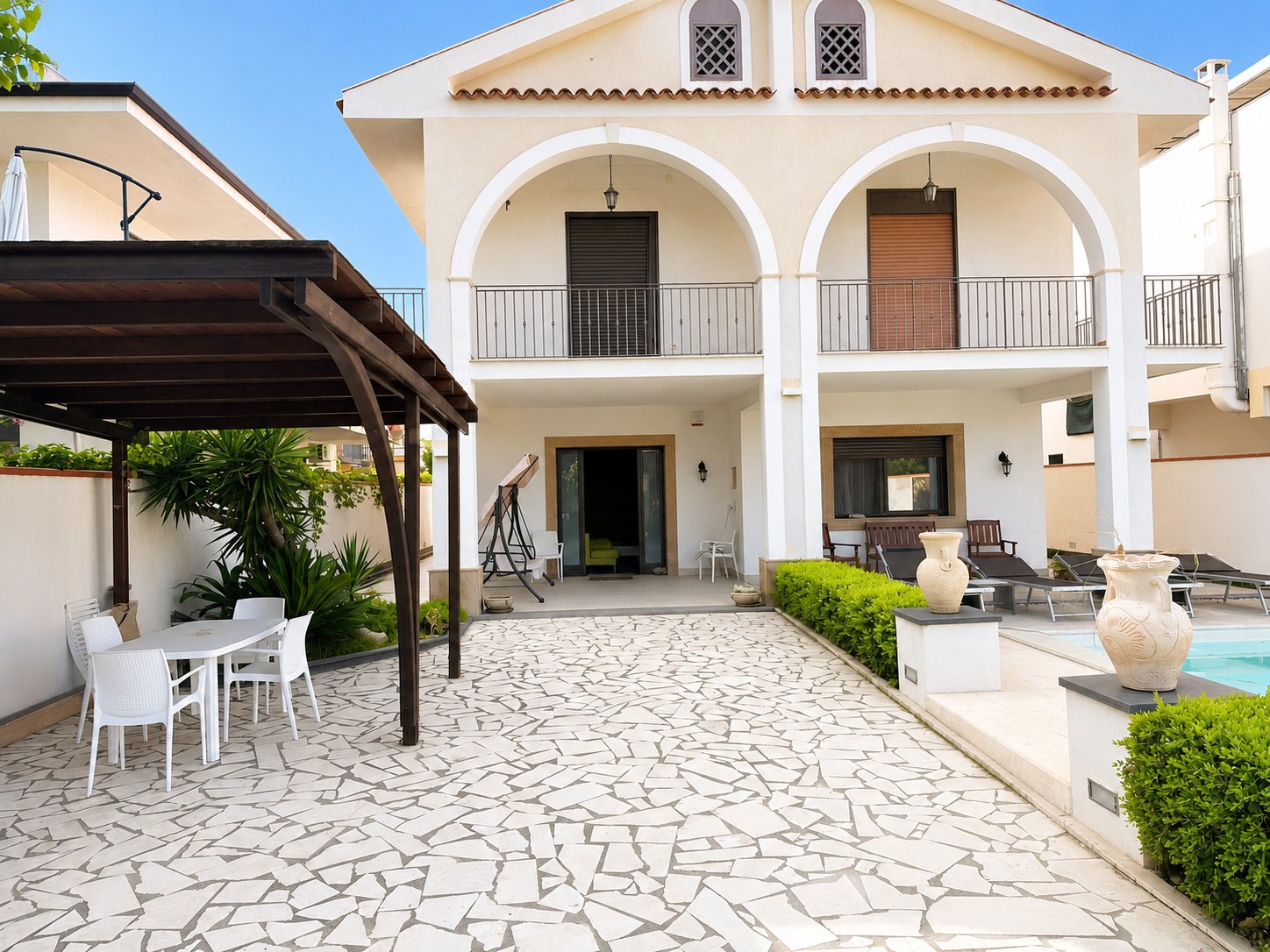 Villa in Agnone Bagni – EUR 250,000